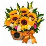 Canasta 8 rosas, 3 tulipanes y 5 girasoles