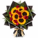 Ramo buchón duo love and happy 7 girasoles y 13 rosas