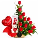 Canasta 12 Rosas C/Peluche y Chocolate (regalo 1 globo)
